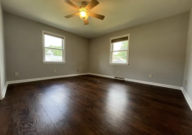 5th image of 1014 Walnut St, Ottawa, IL 61350 | MLS# 12675394