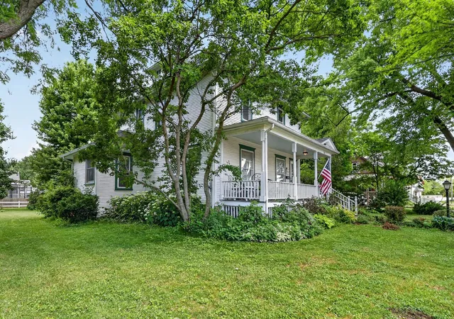 Homes for sale in Belvidere, IL | 215 W Harrison St, Belvidere, IL 61008 | MLS# 12675399
