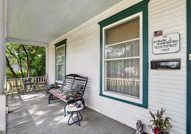Homes for sale in Belvidere, IL | 215 W Harrison St, Belvidere, IL 61008 | MLS# 12675399