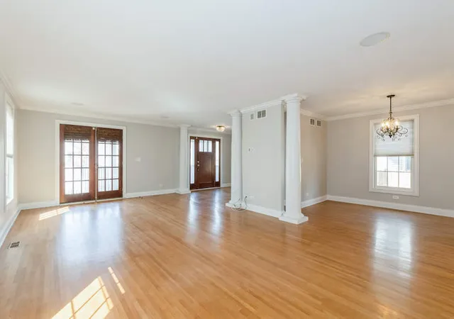 Homes for sale in Lake Forest, IL | 1297 Edgewood Rd, Lake Forest, IL 60045 | MLS# 12675428