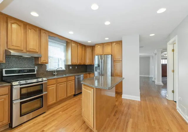 Homes for sale in Lake Forest, IL | 1297 Edgewood Rd, Lake Forest, IL 60045 | MLS# 12675428