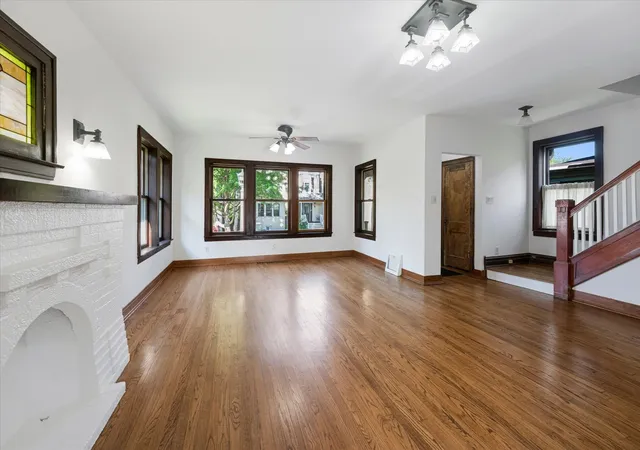 Photo 4 of Single family home for sale at 602 Highland Ave, Oak Park, IL 60304 | MLS# 12675441 | Listing updated on 2026-10-06