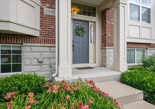 2nd image of 2945 Henley Ln, Naperville, IL 60540 | MLS# 12675444