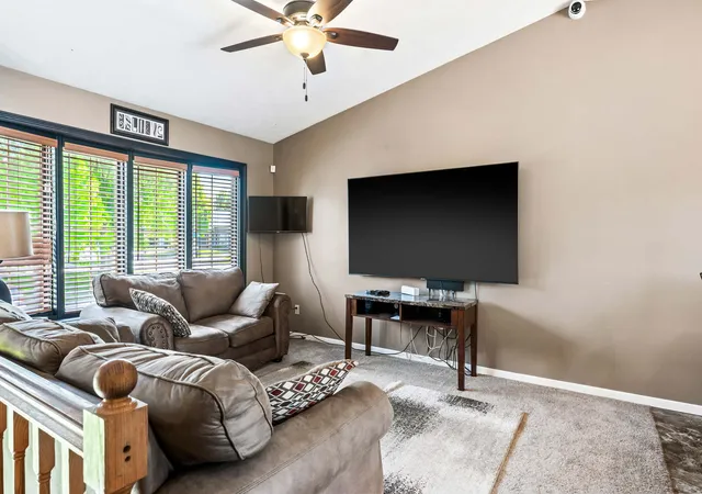 Photo 4 of Single family home for sale at 2102 Pacific Ave, Bloomington, IL 61701 | MLS# 12675507 | Listing updated on 2026-10-21