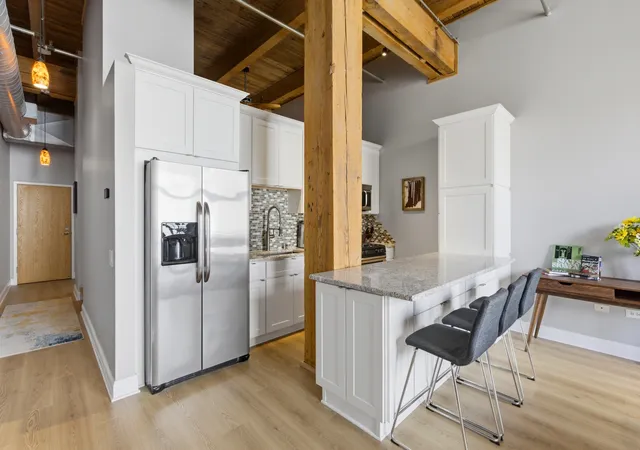 Homes for sale in Chicago, IL | 1632 S Indiana Ave #304, Chicago, IL 60616 | MLS# 12675517