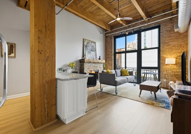 Homes for sale in Chicago, IL | 1632 S Indiana Ave #304, Chicago, IL 60616 | MLS# 12675517