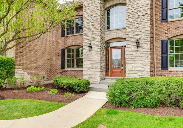 Photo 2 of Single family home for sale at 14805 Creekside Path, Libertyville, IL 60048 | MLS# 12675518 | Listing updated on 2026-08-14