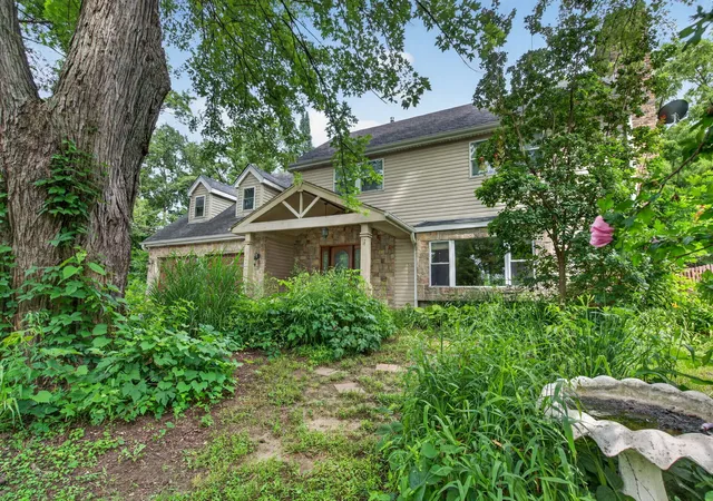 Photo 2 of Single family home for sale at 910 N Marley Rd, New Lenox, IL 60451 | MLS# 12675520 | Listing updated on 2026-07-27