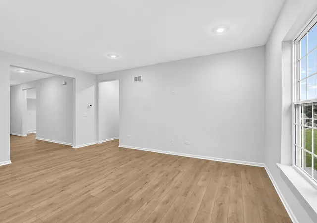 Photo 3 of Single family home for sale at 1257 Prairie Ridge Trl, Antioch, IL 60002 | MLS# 12675549 | Listing updated on 2026-09-28