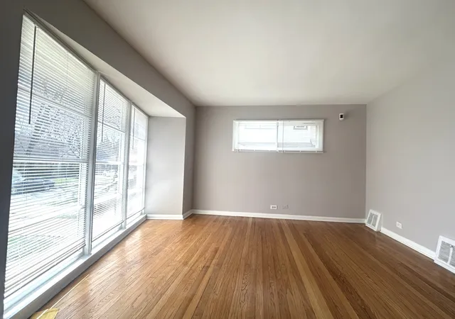 Photo 3 of Single family home for sale at 2058 Downey Rd, Homewood, IL 60430 | MLS# 12675606 | Listing updated on 2026-09-26