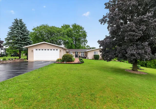 Homes for sale in Roscoe, IL | 10721 Grover Oaks, Roscoe, IL 61073 | MLS# 12675716