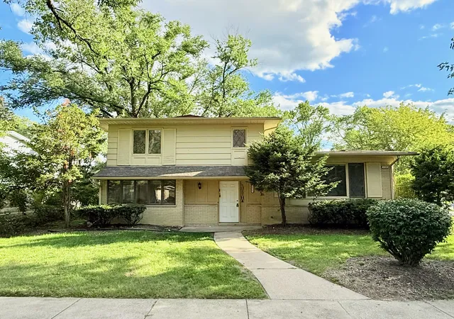 1st image of 1122 W Iowa St, Glenwood, IL 60425 | MLS# 12675743