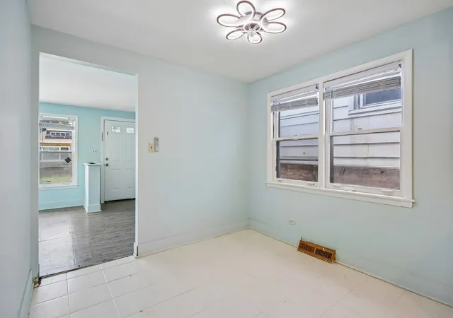Photo 4 of Single family home for sale at 840 E 89th Street, Chicago, IL 60619 | MLS# 12675772 | Listing updated on 2026-10-08