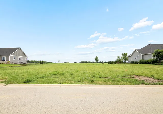 Homes for sale in Yorkville, IL | 7802 Fairway Dr, Yorkville, IL 60560 | MLS# 12675778
