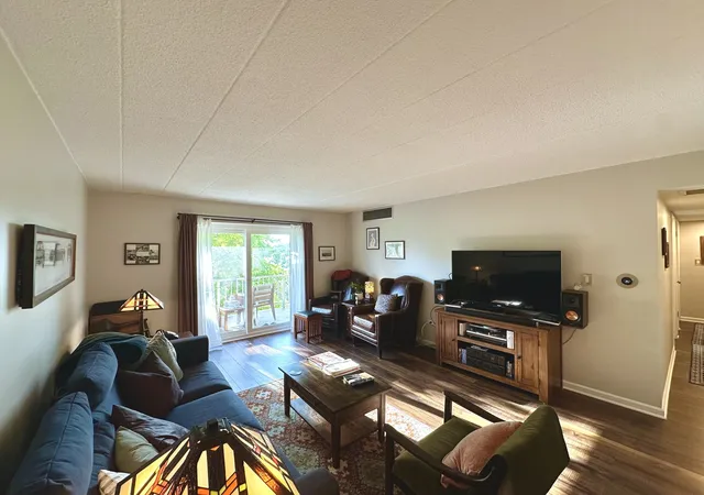 Photo 2 of Condo for sale at 110 W Butterfield Rd #310S, Elmhurst, IL 60126 | MLS# 12675784 | Listing updated on 2026-09-14