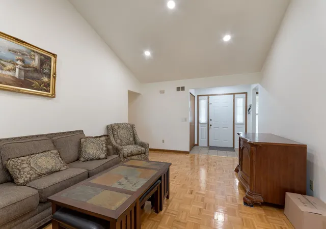 4th image of 1935 Springhaven Ct, Montgomery, IL 60538 | MLS# 12675791