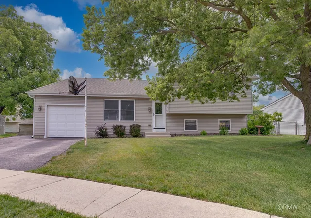 Homes for sale in Bartlett, IL | 922 Capistrano Ter, Bartlett, IL 60103 | MLS# 12675829