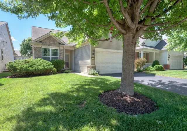 2nd image of 2886 Edgewater Dr, Elgin, IL 60124 | MLS# 12675838