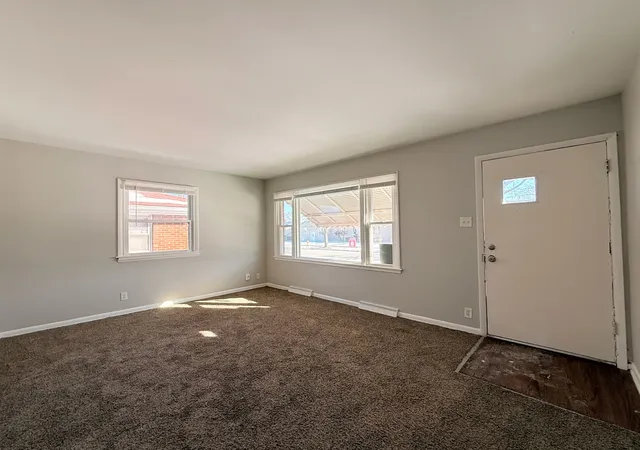 4th image of 326 Clyde Ave, Calumet City, IL 60409 | MLS# 12675875