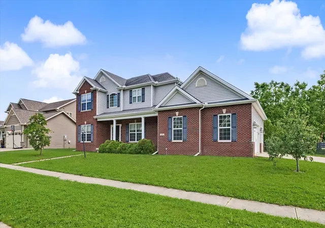 Homes for sale in Savoy, IL | 601 Silver Lake Ct, Savoy, IL 61874 | MLS# 12675882