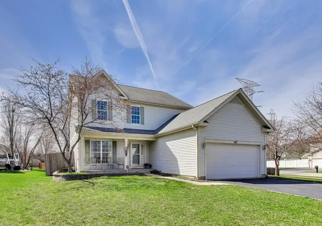 Homes for sale in Crystal Lake, IL | 447 Talismon Ct, Crystal Lake, IL 60012 | MLS# 12675883