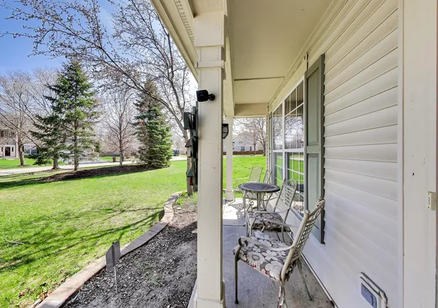 Homes for sale in Crystal Lake, IL | 447 Talismon Ct, Crystal Lake, IL 60012 | MLS# 12675883
