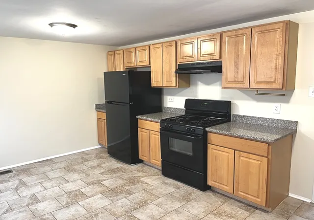 Photo 3 of Single family home for sale at 335 E Mulberry Dr, Glenwood, IL 60425 | MLS# 12675900 | Listing updated on 2026-08-08