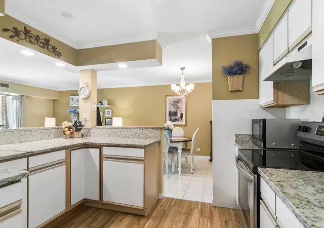Homes for sale in Arlington Heights, IL | 1405 E Central Rd #218C, Arlington Heights, IL 60005 | MLS# 12675927