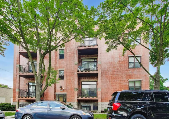 Homes for sale in Chicago, IL | 2551 W Arthur Ave, Chicago, IL 60645