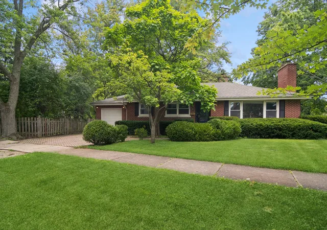 Homes for sale in Highland Park, IL | 639 Melody Ln, Highland Park, IL 60035 | MLS# 12675992