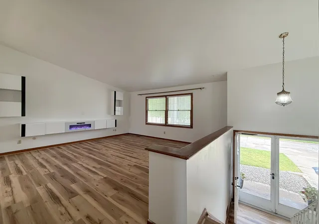 Homes for sale in East Moline, IL | 2957 10Th St, East Moline, IL 61244 | MLS# 12676006
