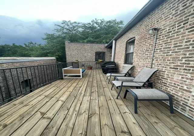 Homes for sale in Chicago, IL | 1967 W Cullom Ave #3, Chicago, IL 60613 | MLS# 12676106