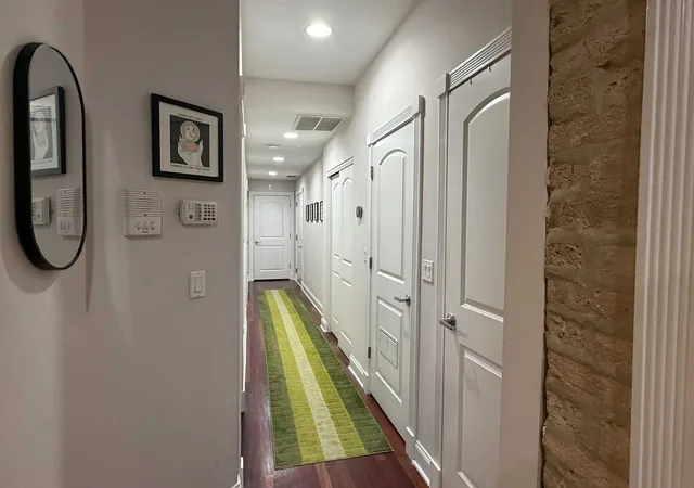 Homes for sale in Chicago, IL | 1967 W Cullom Ave #3, Chicago, IL 60613 | MLS# 12676106