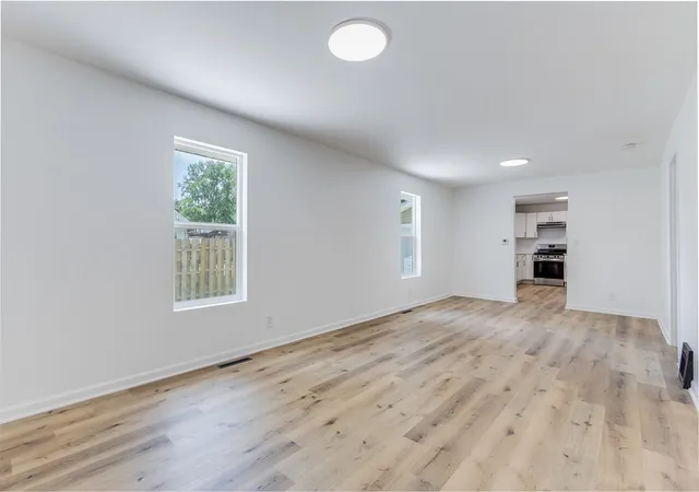 Photo 4 of Single family home for sale at 434 River St, Wilmington, IL 60481 | MLS# 12676118 | Listing updated on 2026-10-09