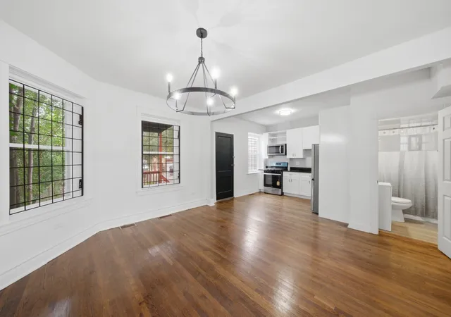 Photo 4 of Single family home for sale at 6938 S Eberhart Ave, Chicago, IL 60637 | MLS# 12676134 | Listing updated on 2026-10-29