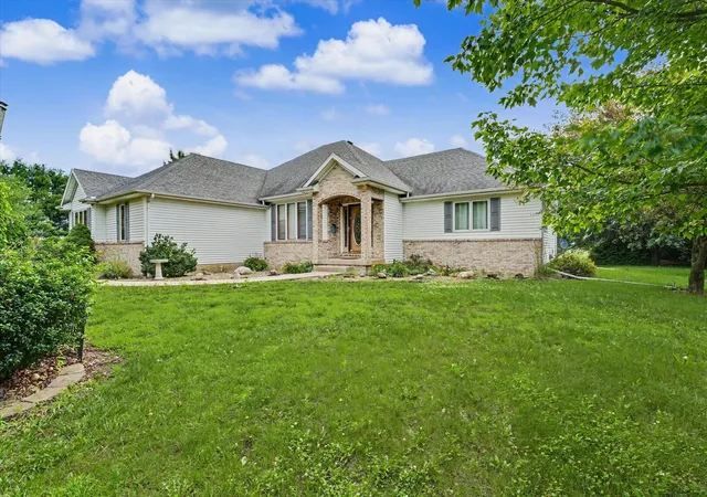 Homes for sale in Urbana, IL | 2048 County Road 1800 Road, Urbana, IL 61802 | MLS# 12676240