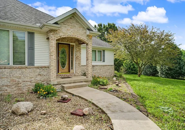 Homes for sale in Urbana, IL | 2048 County Road 1800 Road, Urbana, IL 61802 | MLS# 12676240