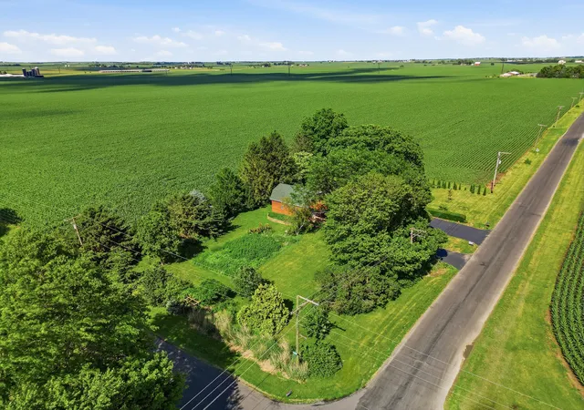 Photo 32 of Single family home for sale at 31040 Penrose Rd, Sterling, IL 61081 | MLS# 12676251 | Listing updated on 2026-09-14