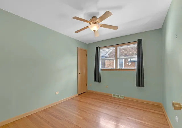 Photo 4 of Sale Pending at 9804 S Springfield Ave, Evergreen Park, IL 60805 | MLS# 12676277 | Listing updated on 2026-10-02