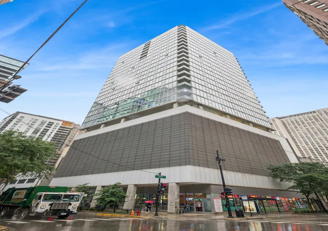 Homes for sale in Chicago, IL | 550 N St Clair St #2105, Chicago, IL 60611 | MLS# 12676293