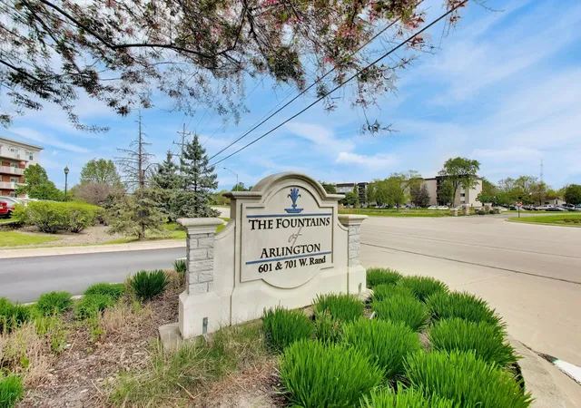 Homes for sale in Arlington Heights, IL | 601 W Rand Rd #201, Arlington Heights, IL 60004 | MLS# 12676328