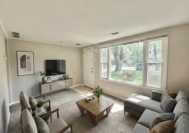 Photo 3 of Single family home for sale at 3512 John St, Steger, IL 60475 | MLS# 12676329 | Listing updated on 2026-08-31