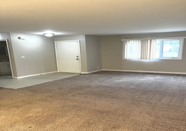 2nd image of 156 Cloverleaf Rd, Matteson, IL 60443 | MLS# 12676340