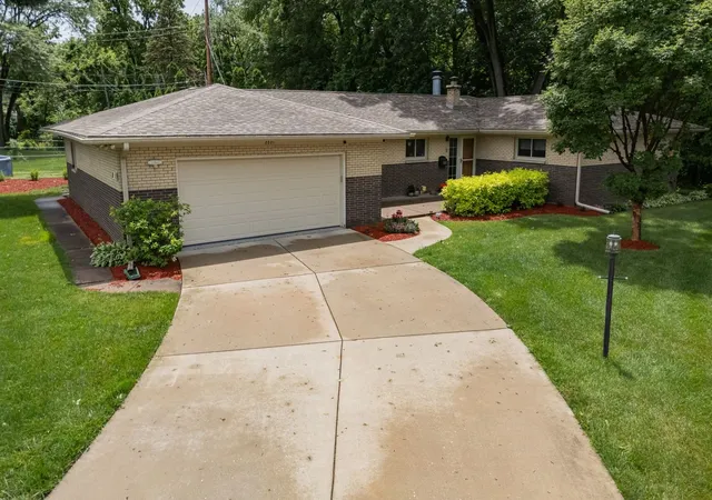 Homes for sale in East Moline, IL | 2221 3Rd St B St, East Moline, IL 61244 | MLS# 12676357