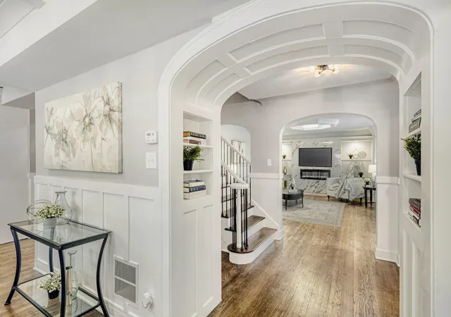 4th image of 9001 S Claremont Ave, Chicago, IL 60643 | MLS# 12676438