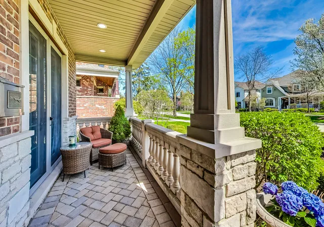 Homes for sale in Park Ridge, IL | 428 S Clifton Ave, Park Ridge, IL 60068 | MLS# 12676479