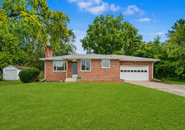 Homes for sale in Champaign, IL | 904 W Kirby Ave, Champaign, IL 61821 | MLS# 12676492