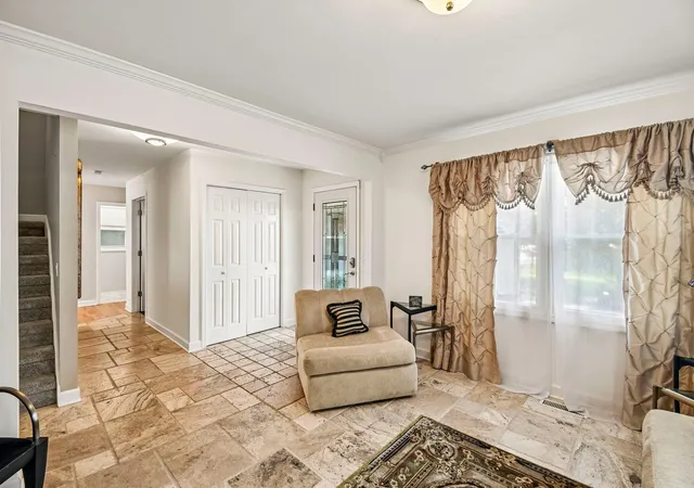 Homes for sale in Buffalo Grove, IL | 7 Columbus Pkwy, Buffalo Grove, IL 60089 | MLS# 12676507