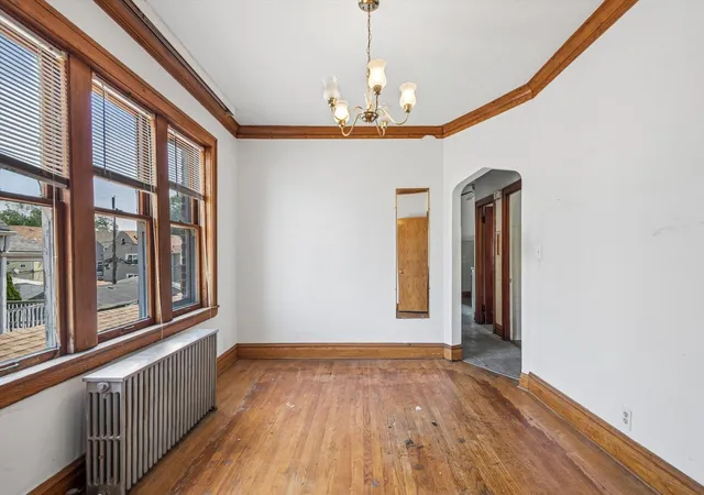 Photo 4 of Sale Pending at 3039 N Gresham Ave, Chicago, IL 60618 | MLS# 12676516 | Listing updated on 2026-09-24