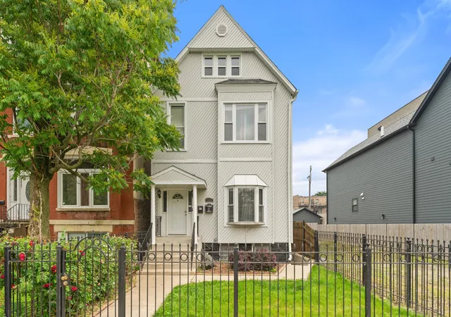 Multi family home for sale at 4339 S Indiana Ave, Chicago, IL 60653 | MLS# 12676518